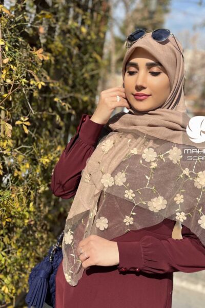 روسری تور گلدوزی نسکافه ای
