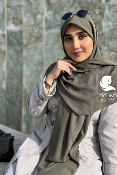 روسری کرپ حریر سبز زیتونی