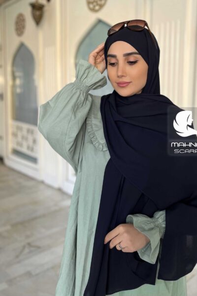 شال کلاهدار کرپ حریر سورمه ای