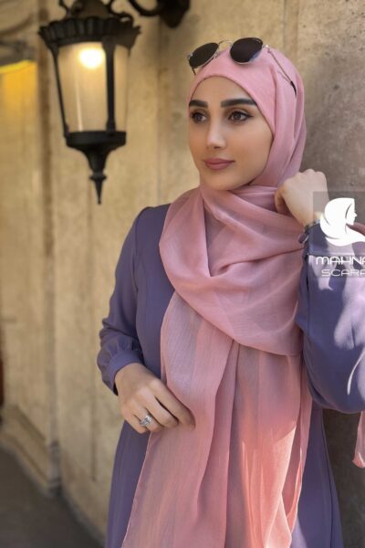 شال کلاهدار کریشه حریر صورتی