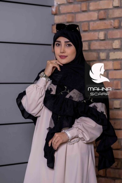 روسری بهارناز چیندار مشکی