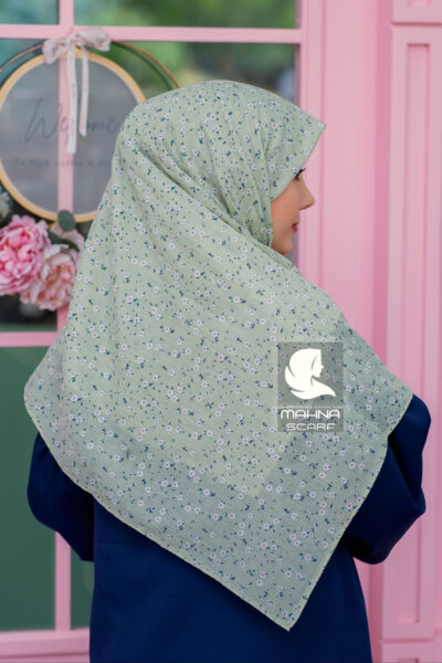 روسری وال نخی ژاکارد گلدار سبز