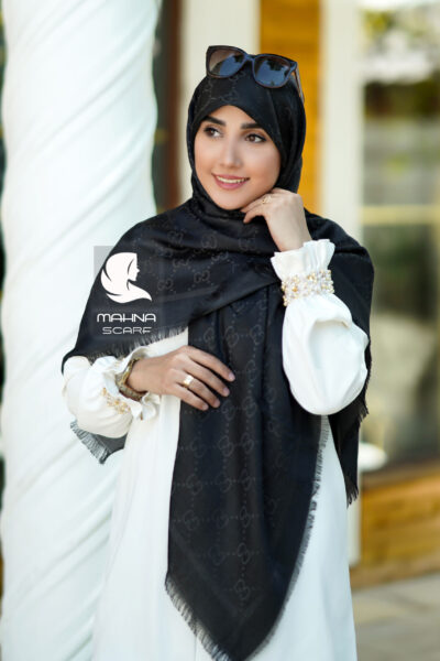 روسری نخ ابریشم لمه دار مشکی
