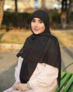 روسری توردار مشکی گلدیس طرح پاپیون