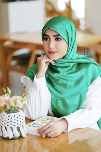 روسری ساتن آی سا سبز روشن