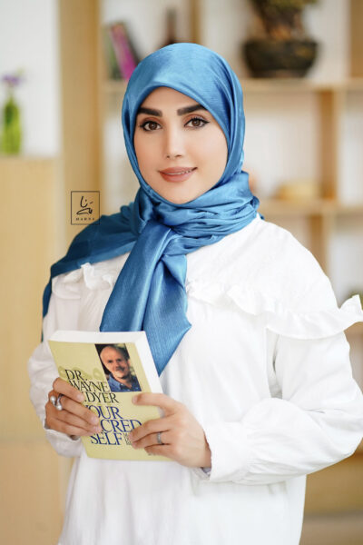 روسری ساتن آی سا آبی