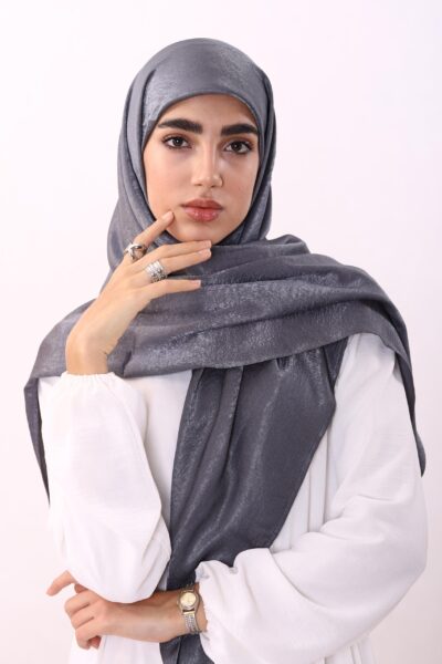 روسری ساتن ابریشم رنگ طوسی تیره