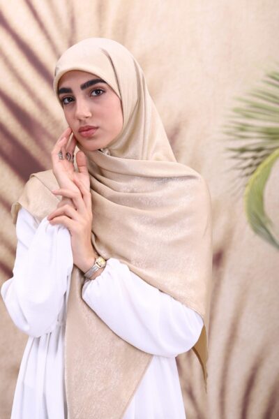روسری ساتن ابریشم رنگ کرم