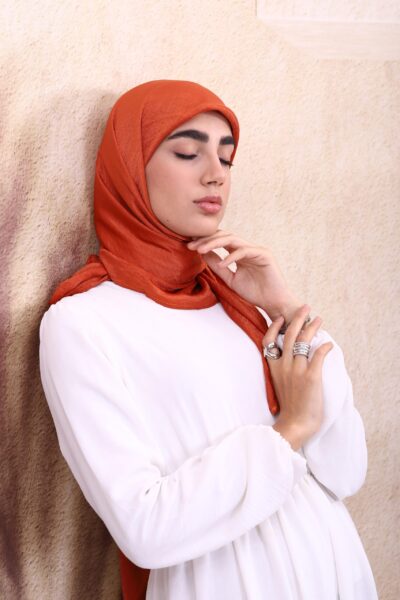 روسری ساتن ابریشم رنگ آجری