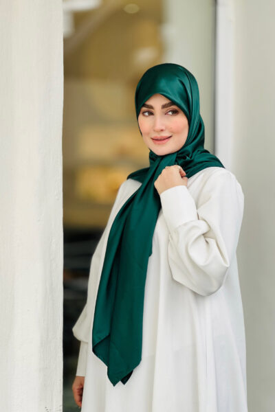 روسری ساتن سبز یشمی