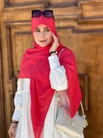 روسری وال نخی قرمز