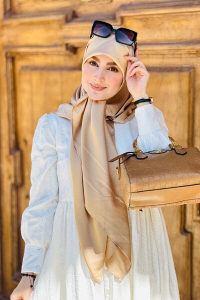 روسری ساتن کرم