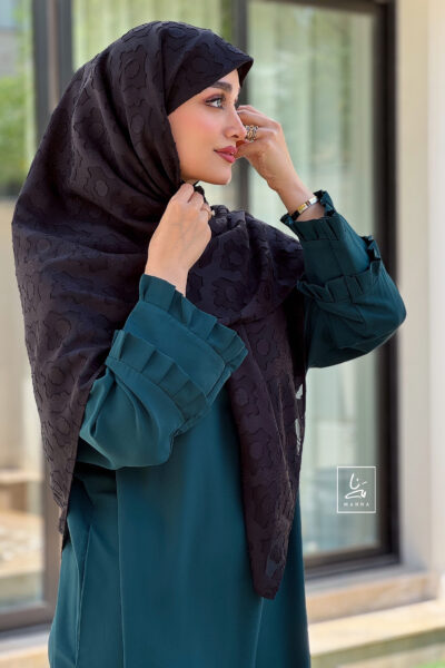 روسری حریر نخ دووره طرح لوزی