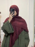 روسری نخی حاشیه لمه در رنگبندی