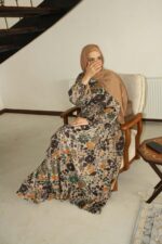 پیراهن باتیک مرجان طرح گل سبز