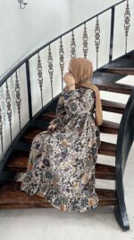 پیراهن باتیک مرجان طرح گل سبز